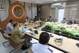 251126081741-rapat.jpg
